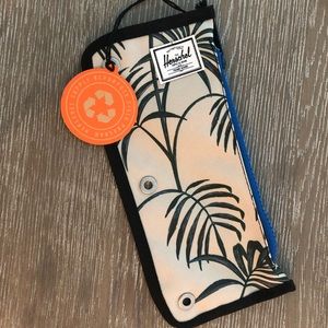 New Herschel make-up bag / pencil case